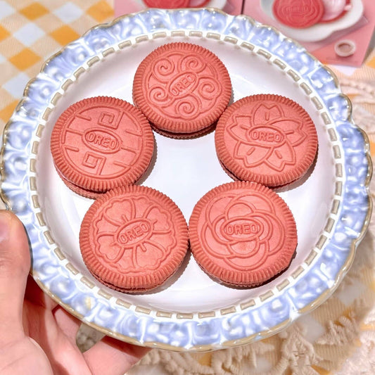 Oreo Spring Limited Edition Cream Peony 97g (China)